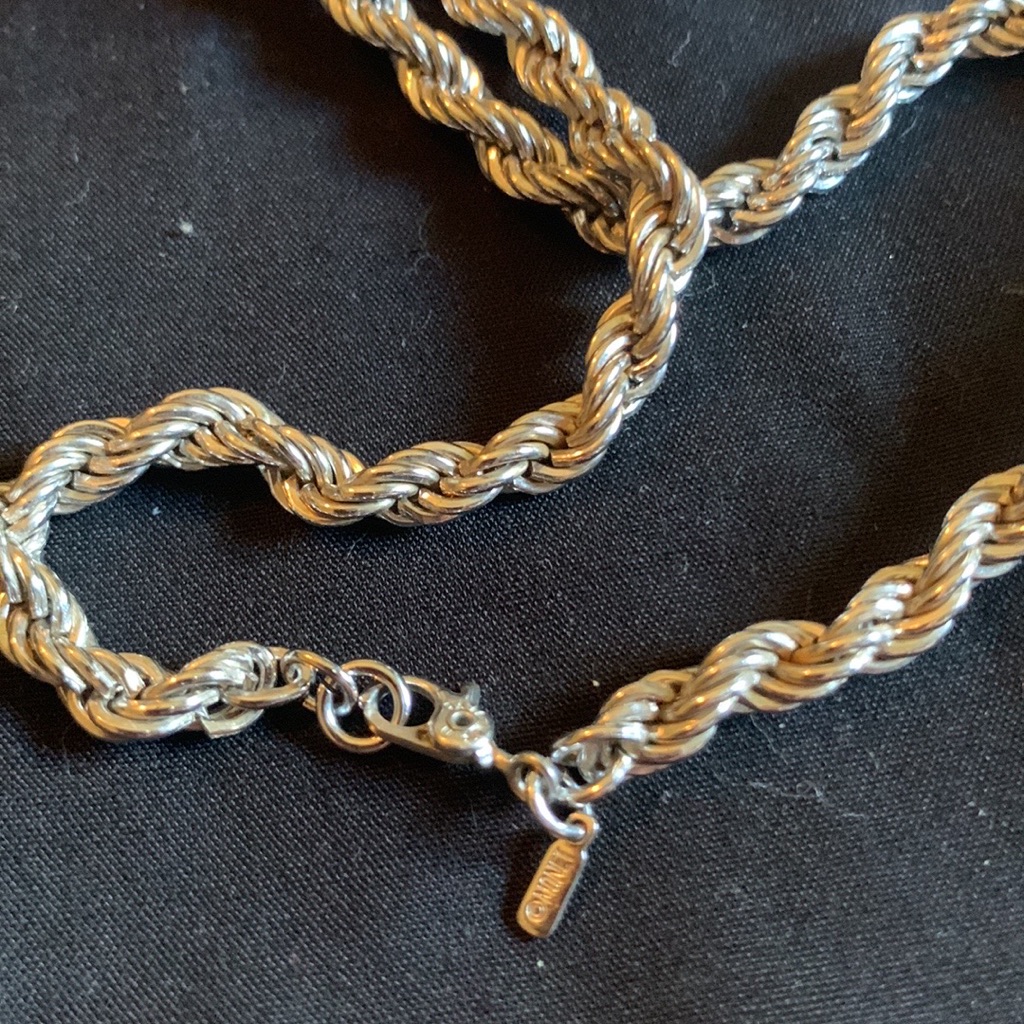 Silver Tone Necklace